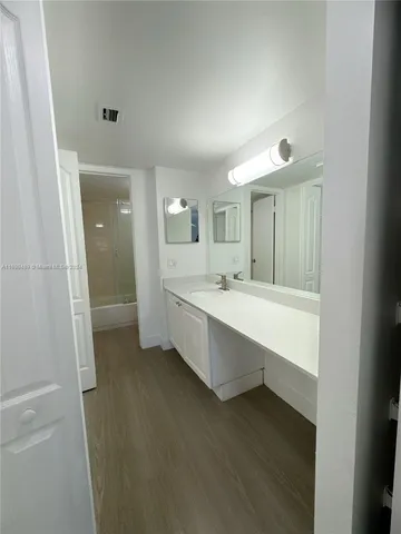 $2,350 | Jacaranda, Plantation, FL 33324