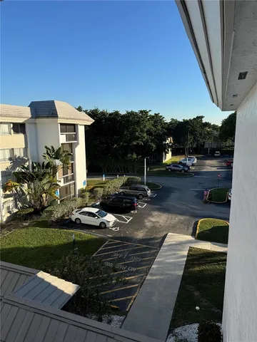 $2,350 | Jacaranda, Plantation, FL 33324