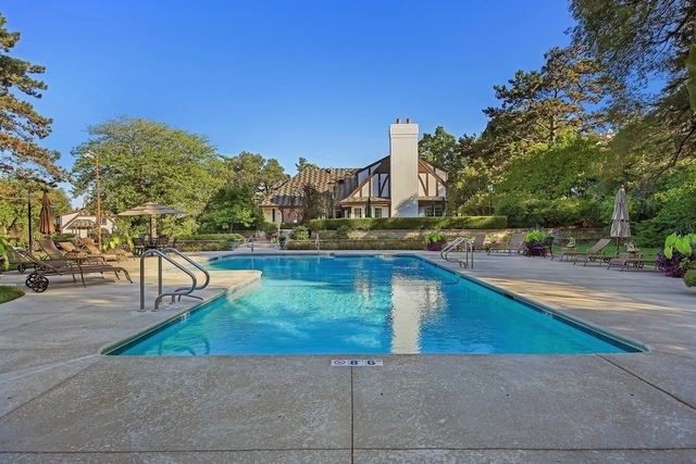 203 Burr Ridge Club Burr Ridge, IL 60527 - Photo 43 of 53 Gallery Image 43
