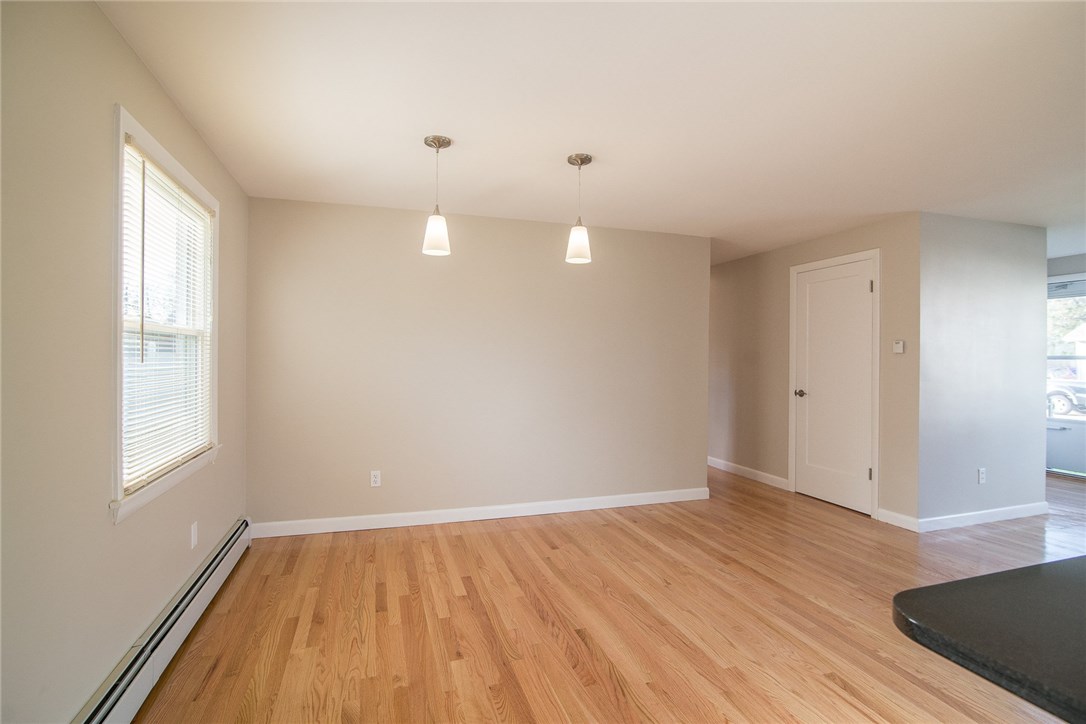 11 Commack Road East Providence, RI 02914 - Photo 5 of 25