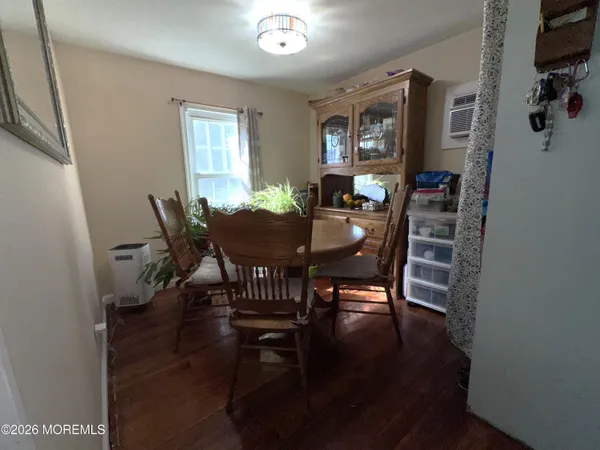 $279,000 | 537 Harding Avenue, Toms River, NJ 08753