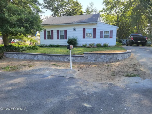 $279,000 | 537 Harding Avenue, Toms River, NJ 08753