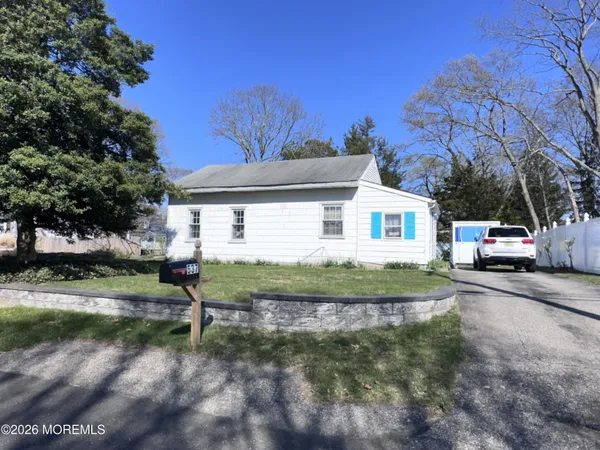 $279,000 | 537 Harding Avenue, Toms River, NJ 08753