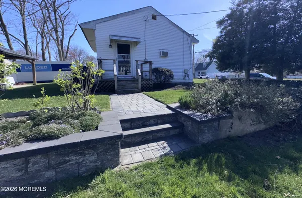 $279,000 | 537 Harding Avenue, Toms River, NJ 08753