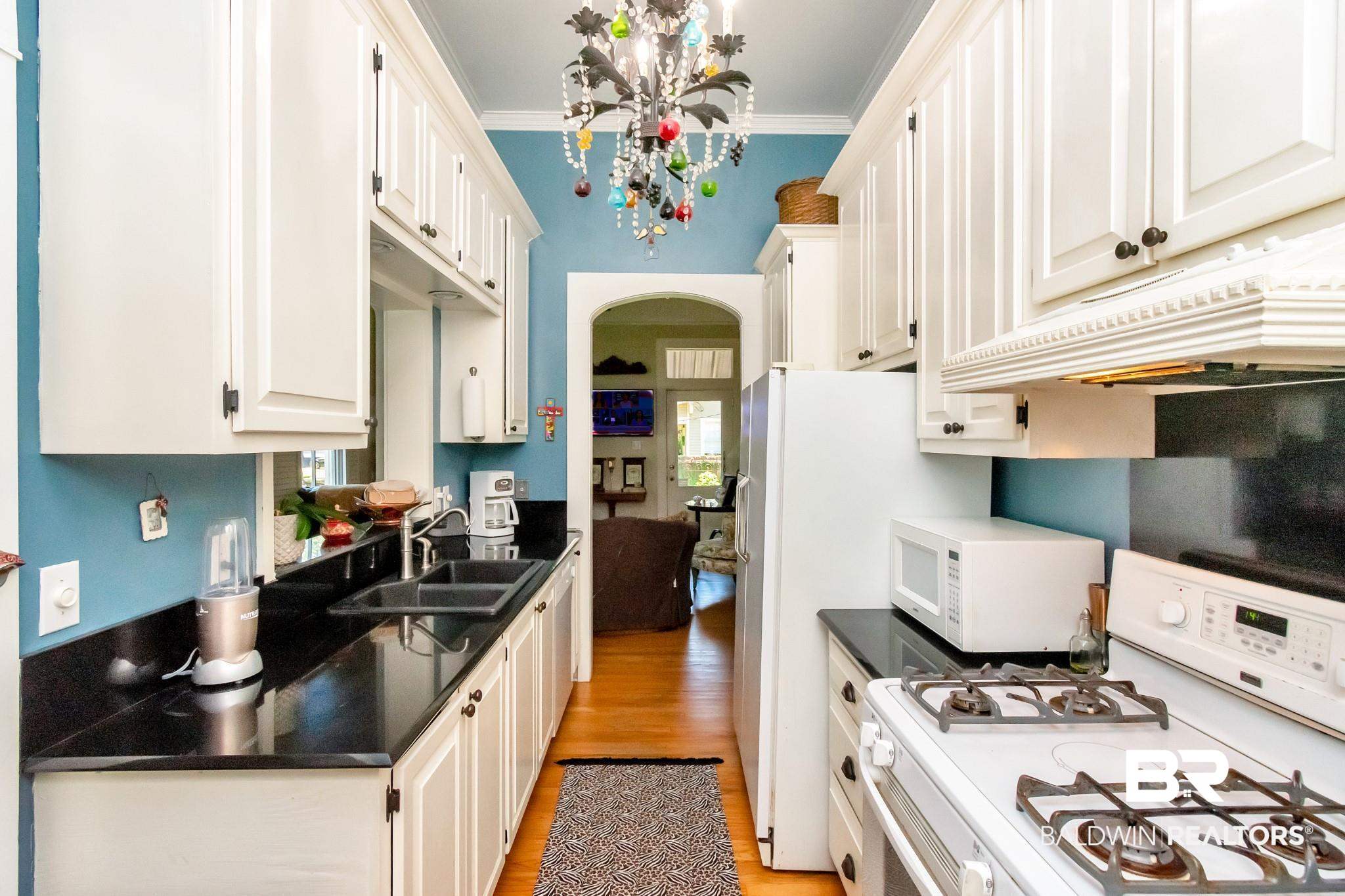 301 South Ann Street Mobile, AL 36604 - Photo 8 of 31