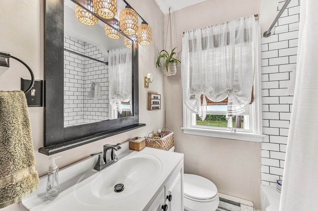28 Bither Street Springfield, MA 01118 - Photo 21 of 36