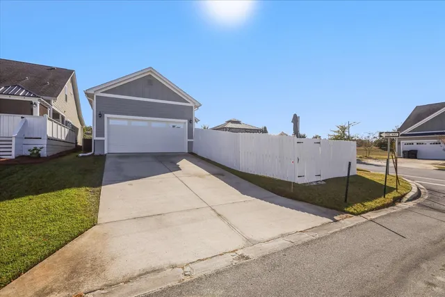 $449,900 | 2752 Crestline Road, Tallahassee, FL 32308