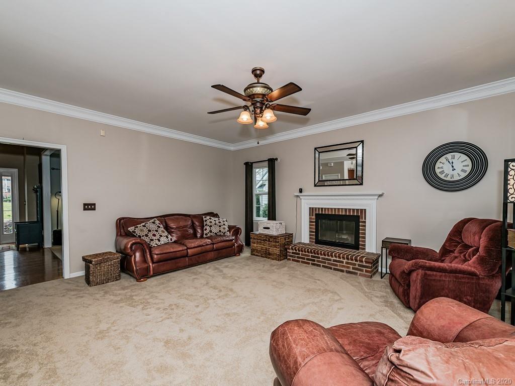 10224 Willingham Road Huntersville, NC 28078 - Photo 8 of 32 Gallery Image 8