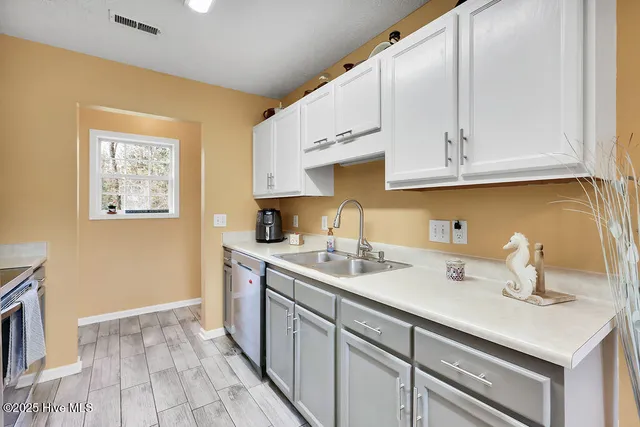 $299,000 | 7387 Red Stone Court, Belville, NC 28451