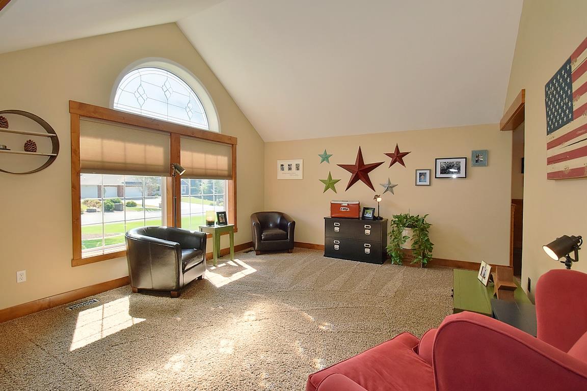 15701 North McKinnon Road Mead, WA 99021 - Photo 2 of 20