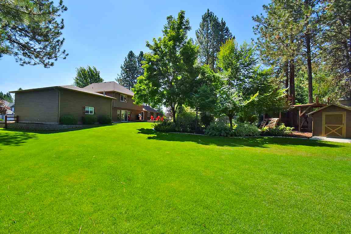 15701 North McKinnon Road Mead, WA 99021 - Photo 16 of 20