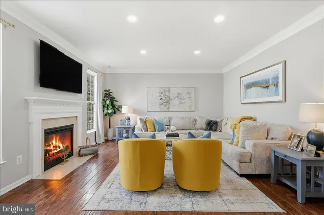 $3,700 | 6711 Selbourne Lane, Gainesville, VA 20155