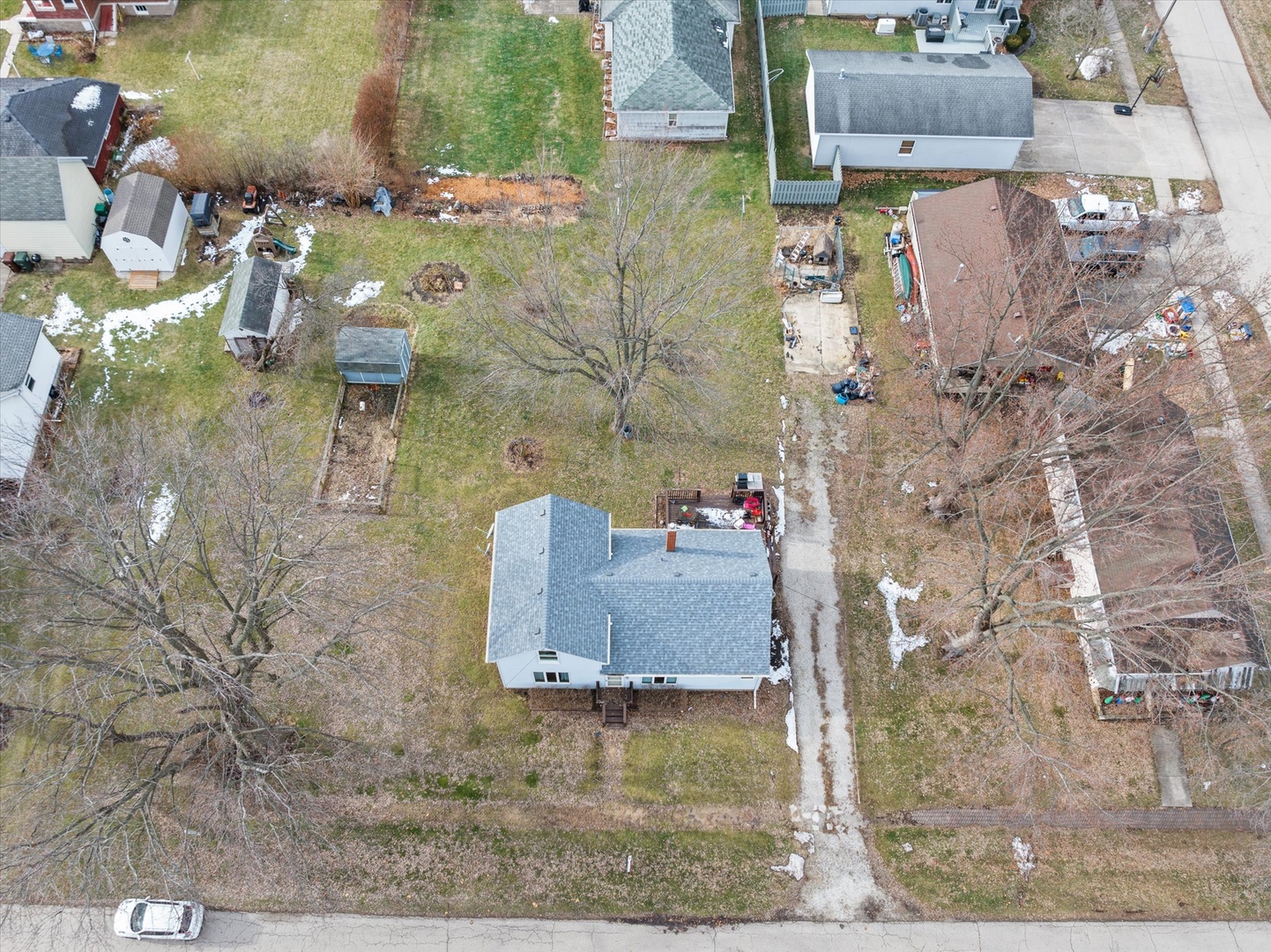 303 South Jackson Street Gardner, IL 60424 - Photo 21 of 29 aerial view of a house