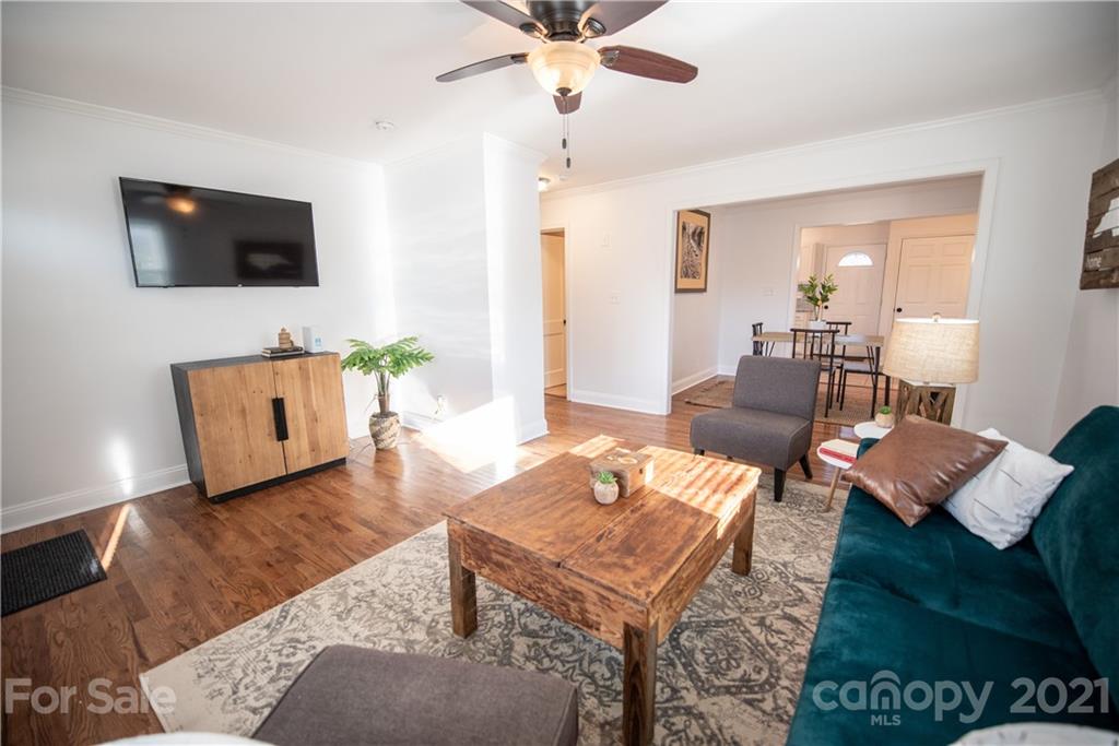 521 Greystone Road Charlotte, NC 28209 - Photo 4 of 18 Gallery Image 4