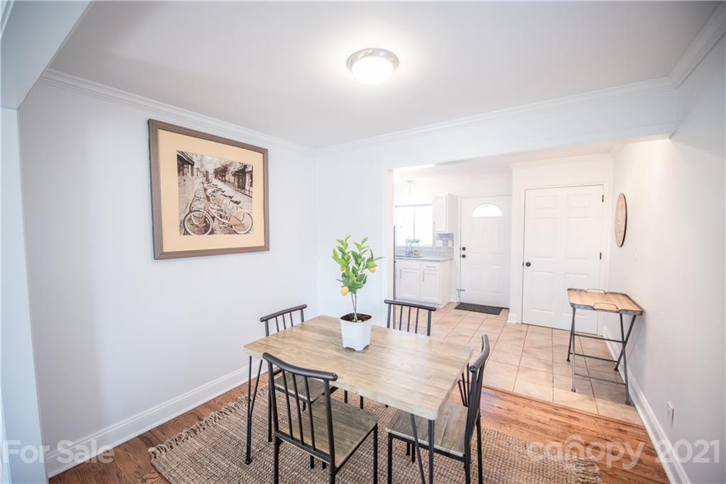 521 Greystone Road Charlotte, NC 28209 - Photo 5 of 18 Gallery Image 5