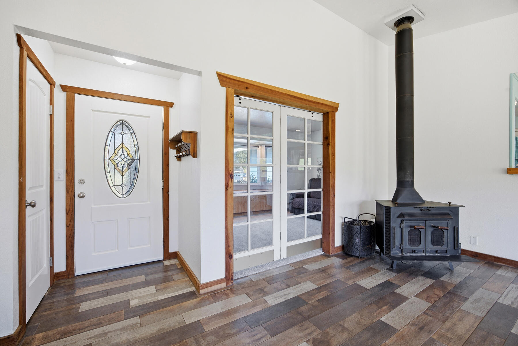 31393 Dahlem Drive Exeter, CA 93221 - Photo 7 of 79 07 - Interior view of Front Door
