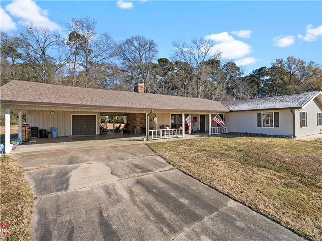 $228,900 | 120 Rogers Road, Converse, LA 71419