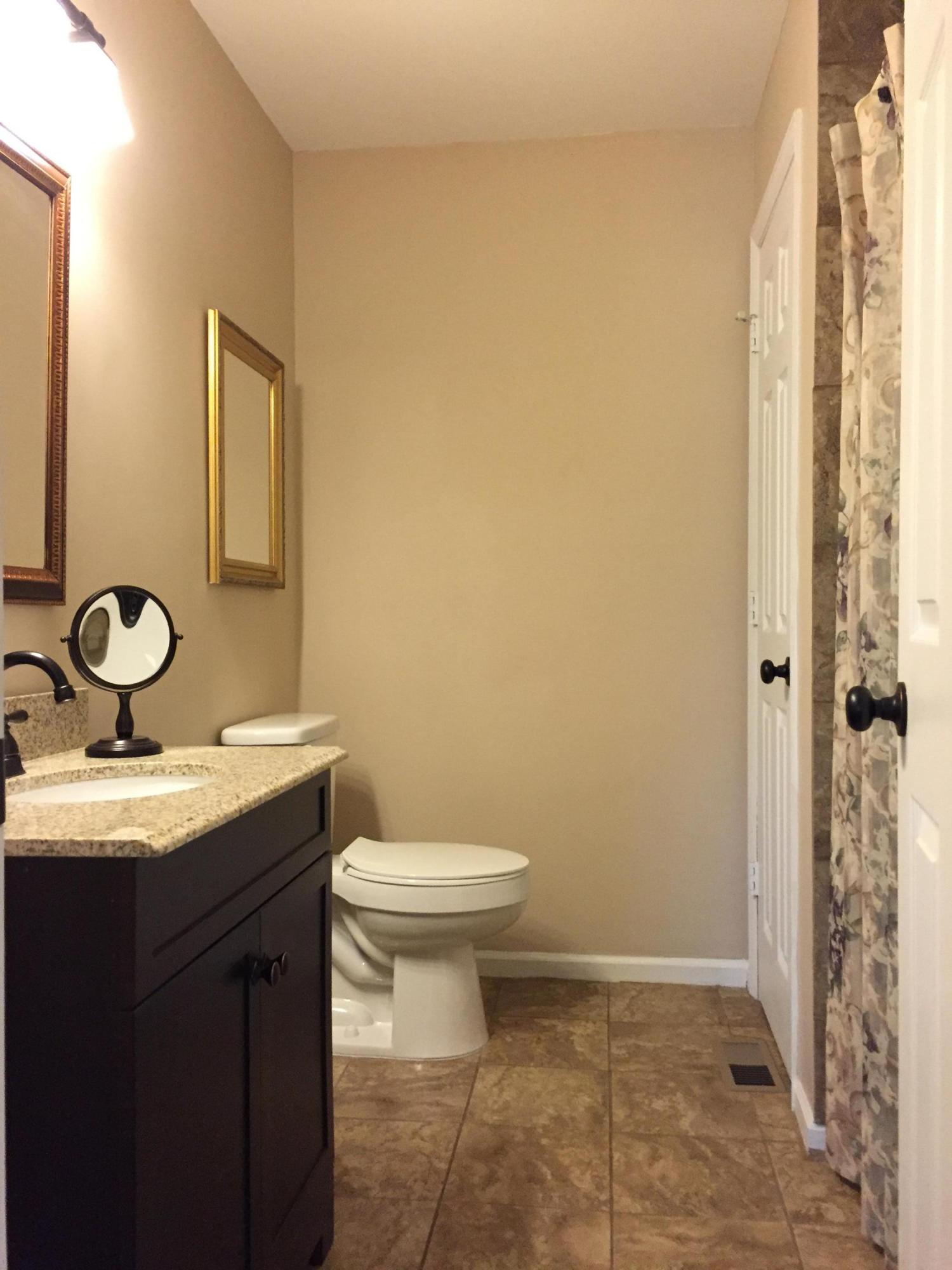 311 Beaver Road Fort Oglethorpe, GA 30742 - Photo 5 of 15 Hall Bath