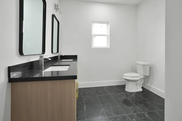 $2,500 | 2419 Rosewood Street, Houston, TX 77004