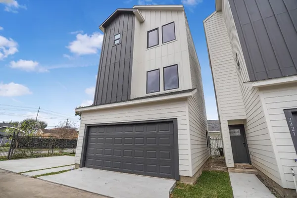 $2,500 | 2419 Rosewood Street, Houston, TX 77004