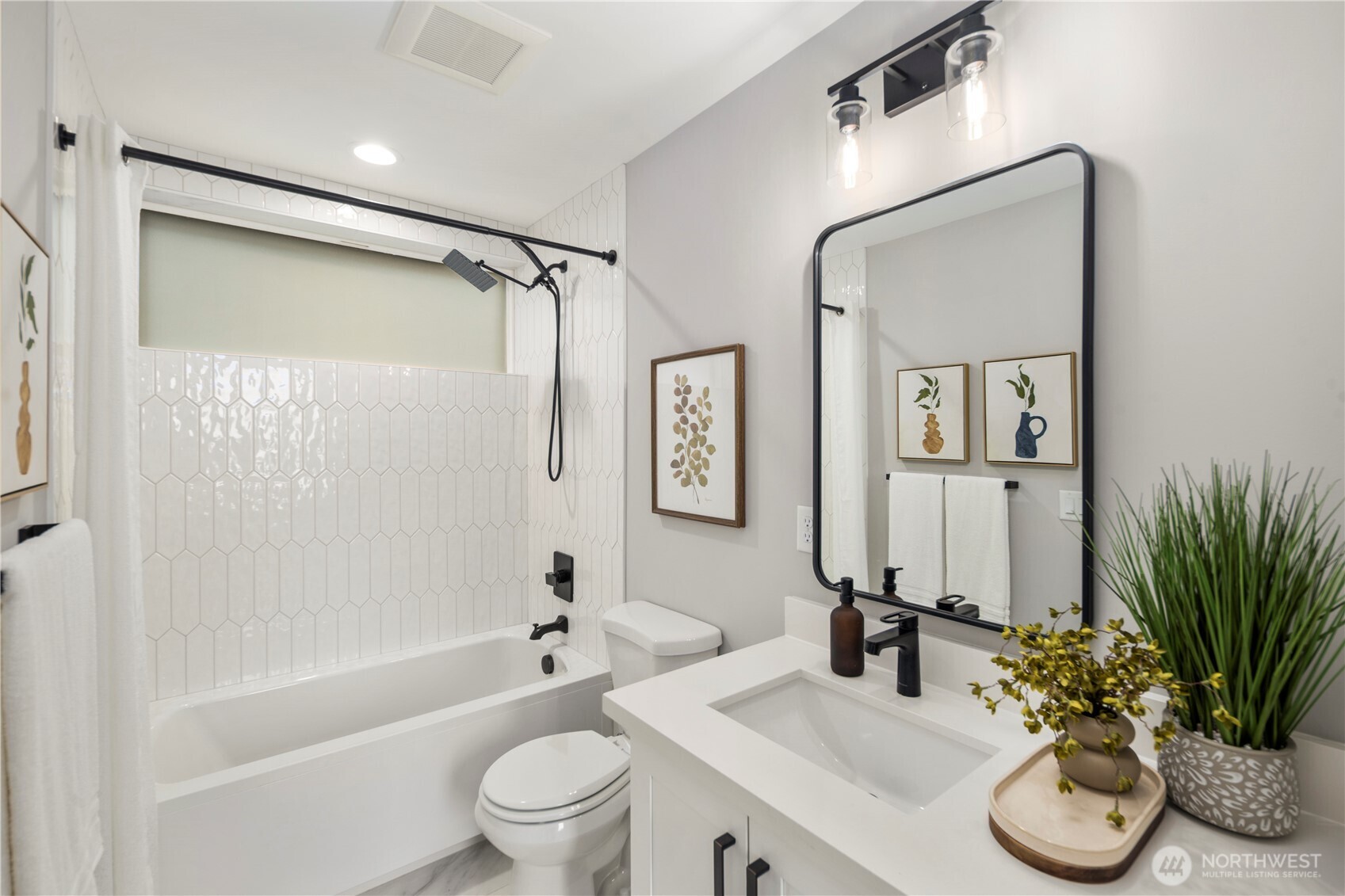 4018 Beach Drive Southwest Seattle, WA 98116 - Photo 23 of 37
