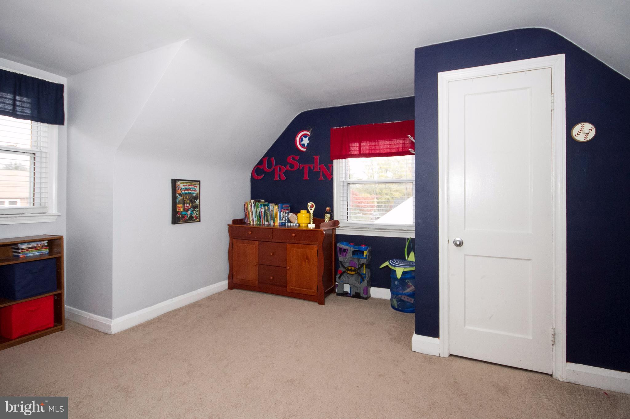 3631 Eitemiller Road Baltimore, MD 21244 - Photo 15 of 27 a view of living room with window and furniture