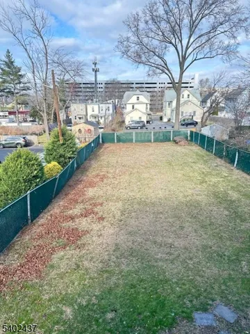 $2,000 | 144 West 2nd Avenue, Unit 2A, Roselle, NJ 07203