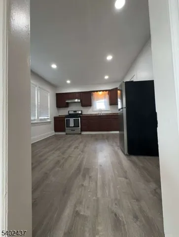 $2,000 | 144 West 2nd Avenue, Unit 2A, Roselle, NJ 07203