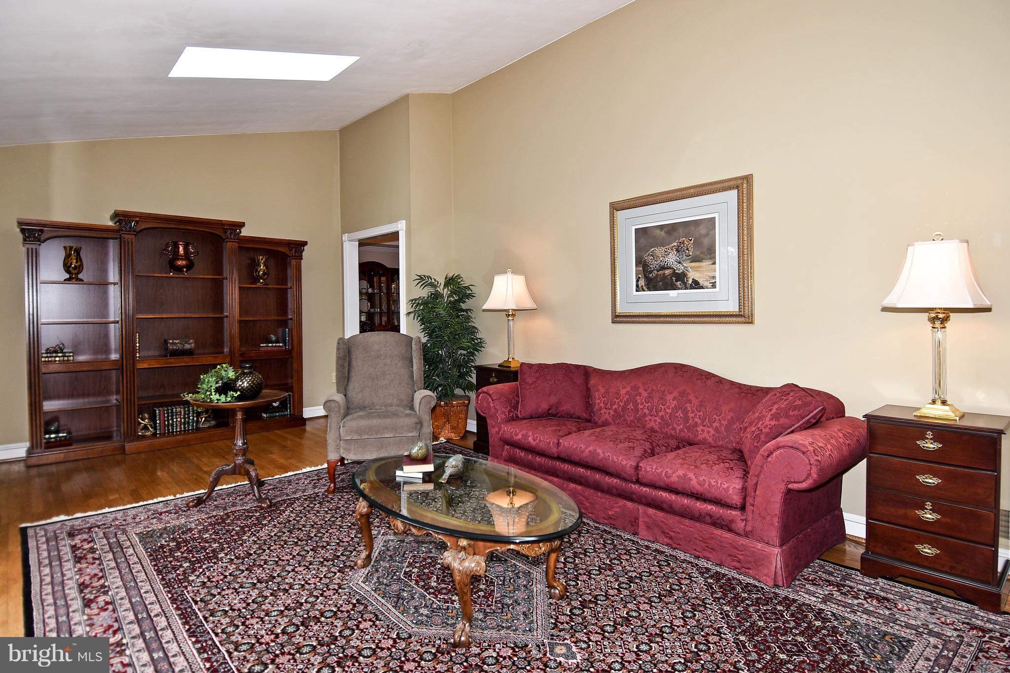 700 Springloch Road Silver Spring, MD 20904 - Photo 6 of 30 Living Room