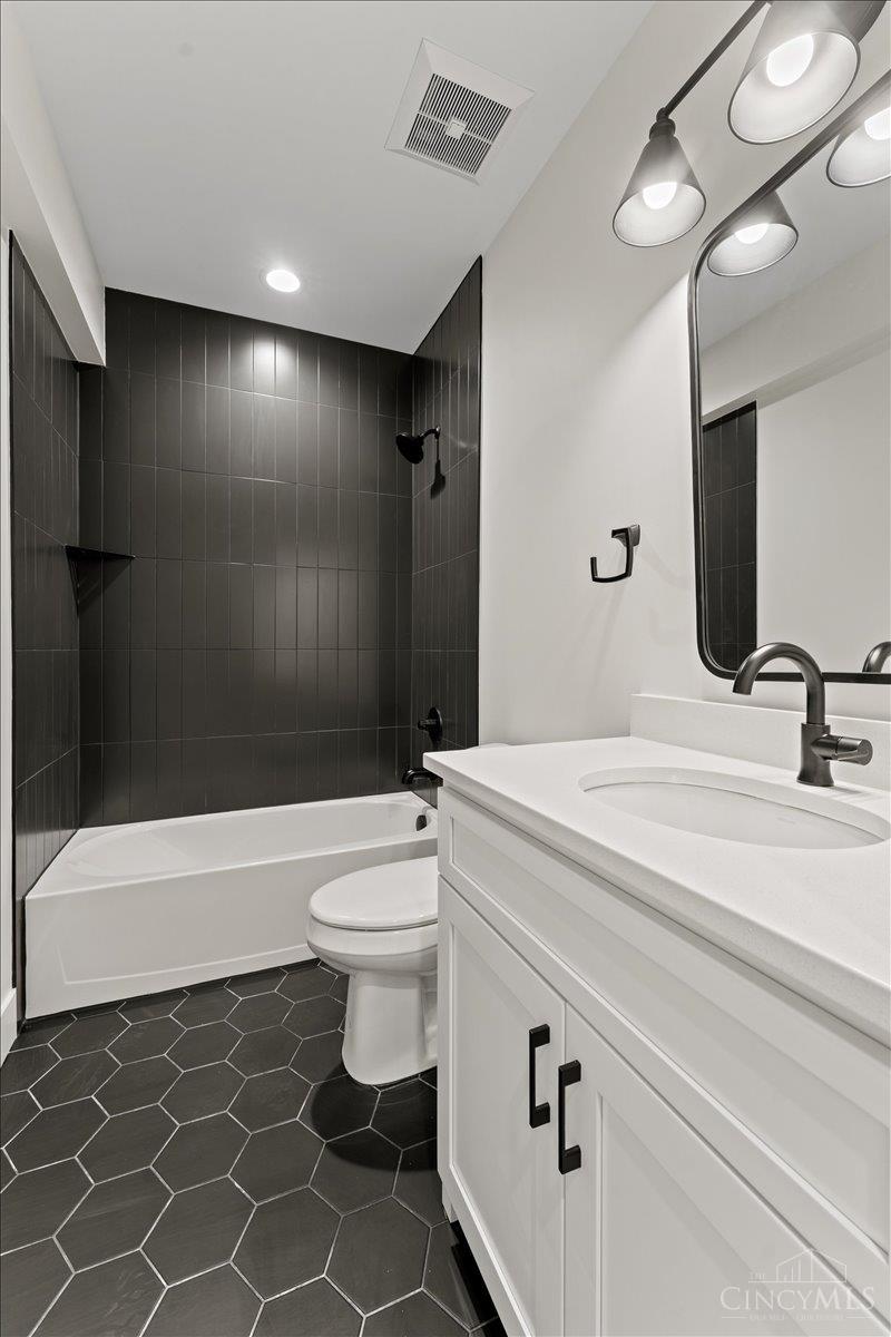 4612 Miller Road Blue Ash, OH 45242 - Photo 49 of 56 Gallery Image 49