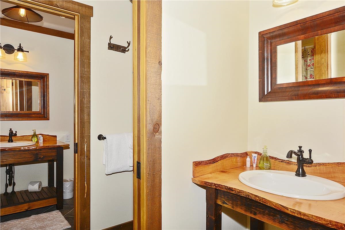 464 Field Road, Unit 82 Stowe, VT 05672 - Photo 25 of 40