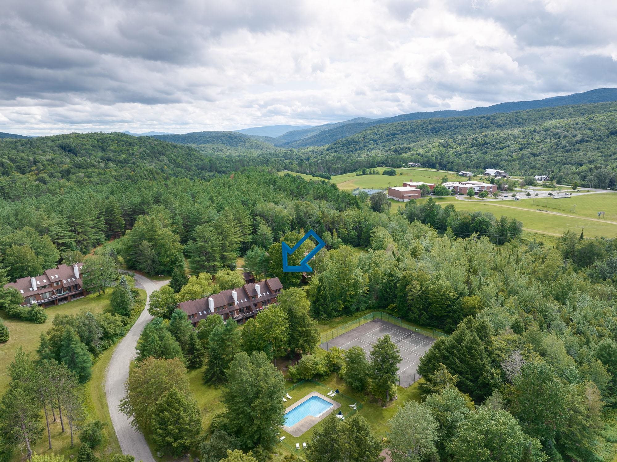 464 Field Road, Unit 82 Stowe, VT 05672 - Photo 9 of 40