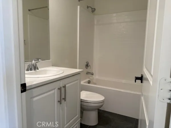 $738,750 | 5860 Linden Avenue, Unit 8, Long Beach, CA 90805