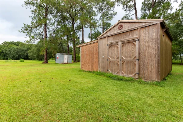 a view of an ocean from a yard