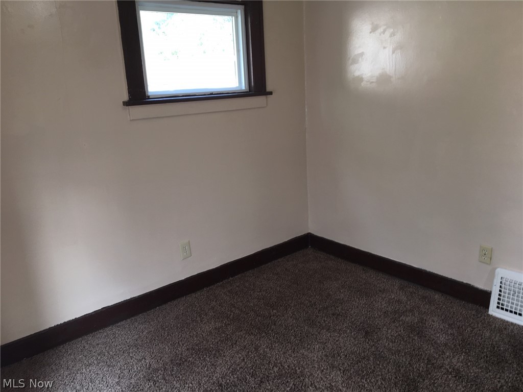 1095 Reed Avenue Akron, OH 44306 - Photo 16 of 33 Gallery Image 16