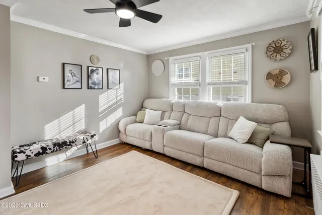 $3,400 | 35 Hollow Wood Lane, Unit 1, Greenwich, CT 06831