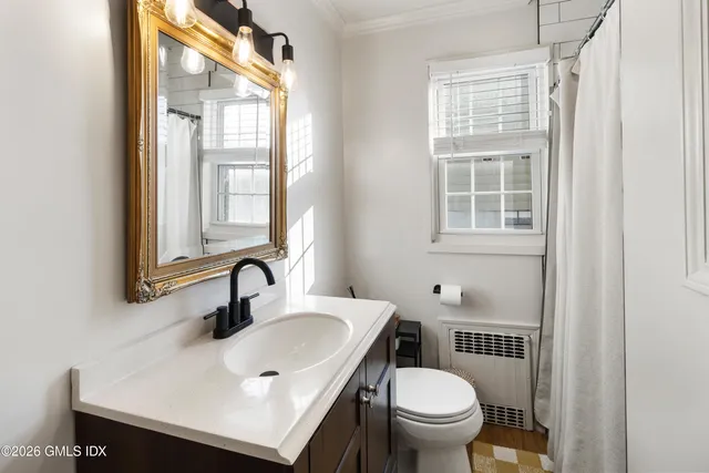 $3,400 | 35 Hollow Wood Lane, Unit 1, Greenwich, CT 06831