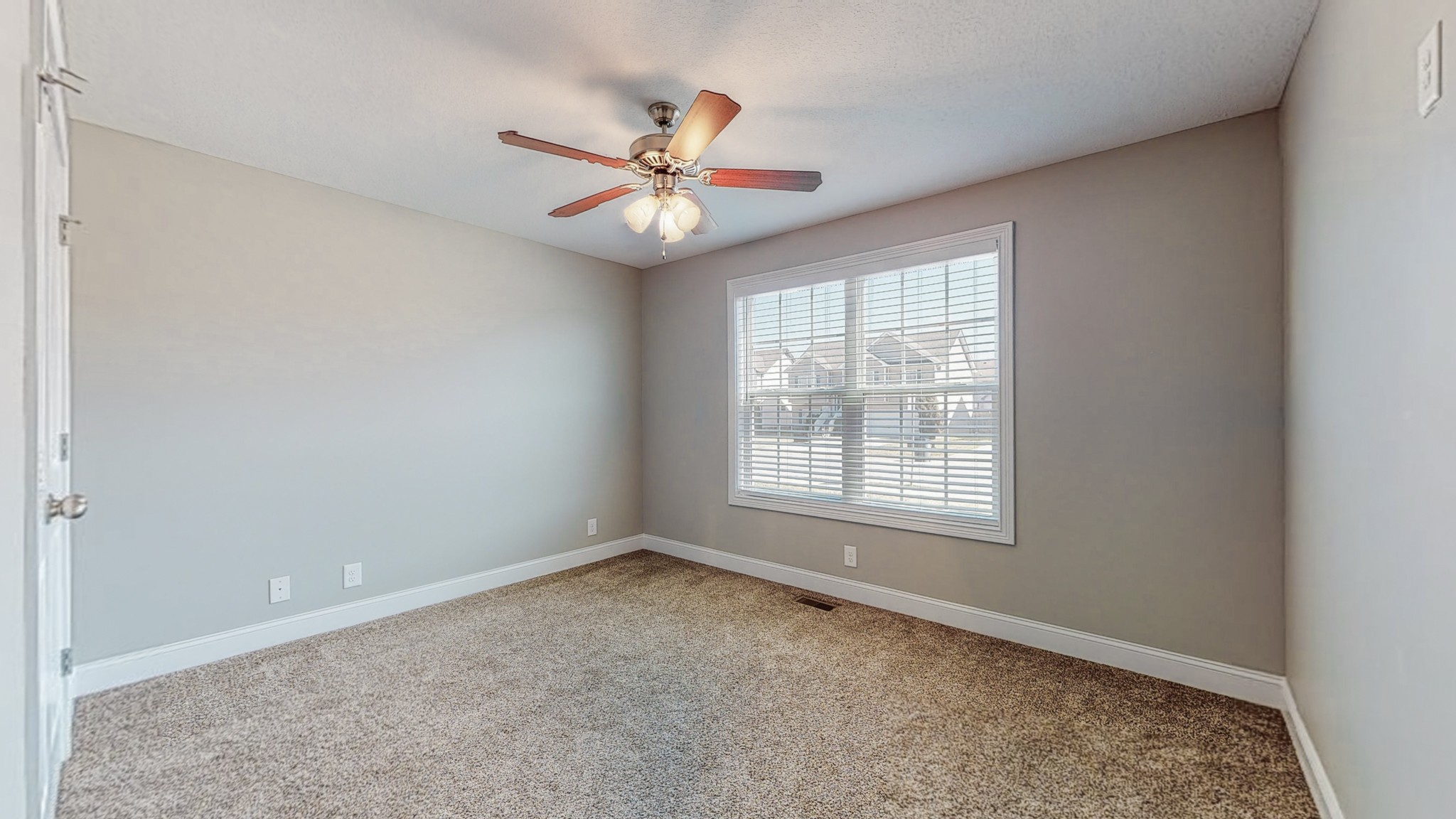 3788 Suiter Road Clarksville, TN 37040 - Photo 28 of 35 an empty room with a window
