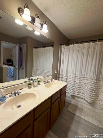 $1,800 | 7203 Burns Way, San Antonio, TX 78250