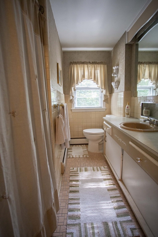 17 Outlook Road Wakefield, MA 01880 - Photo 14 of 38 Gallery Image 14