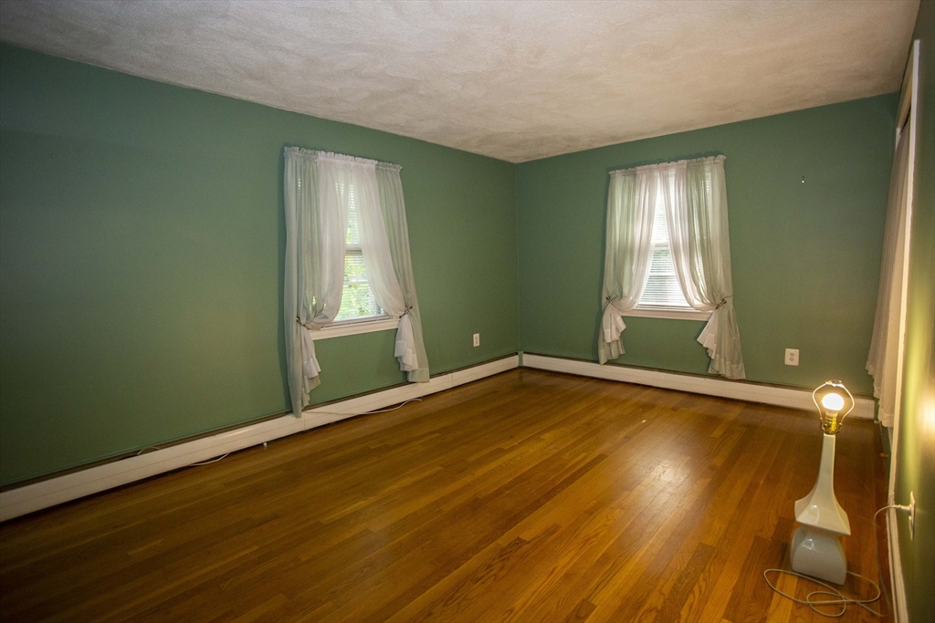 17 Outlook Road Wakefield, MA 01880 - Photo 15 of 38 Gallery Image 15