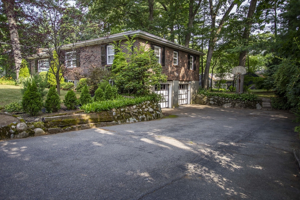 17 Outlook Road Wakefield, MA 01880 - Photo 26 of 38 Gallery Image 26