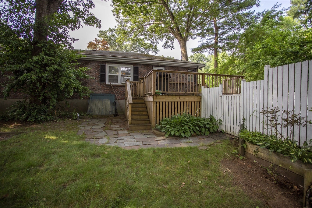 17 Outlook Road Wakefield, MA 01880 - Photo 30 of 38 Gallery Image 30