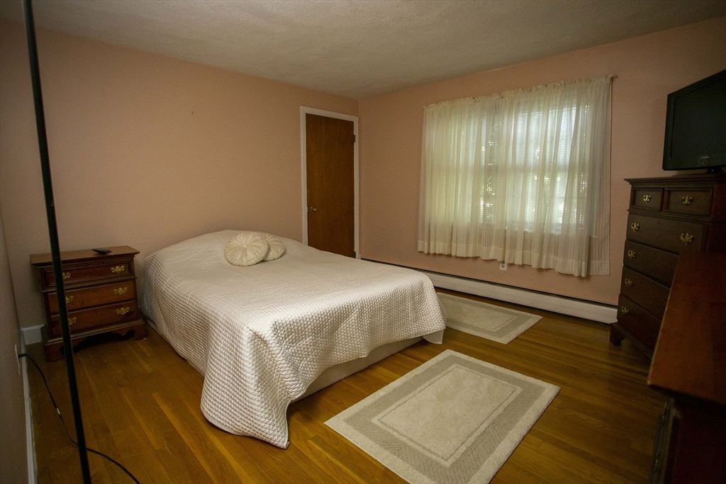17 Outlook Road Wakefield, MA 01880 - Photo 10 of 38 Gallery Image 10