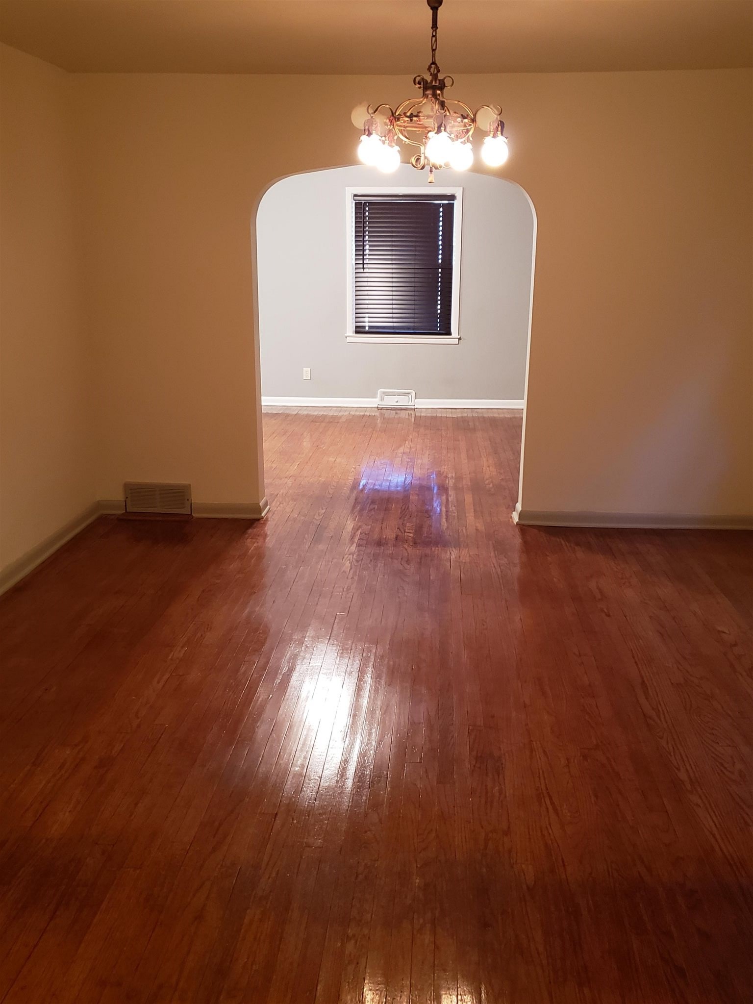 2139 South 4th Street Springfield, IL 62703 - Photo 3 of 25