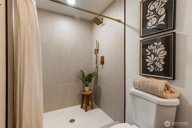 $849,950 | 406 South 144th Street, Burien, WA 98168