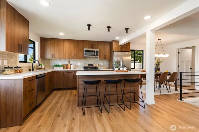 $849,950 | 406 South 144th Street, Burien, WA 98168