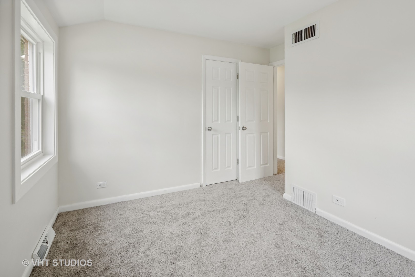 400 Romona Road Wilmette, IL 60091 - Photo 17 of 29 Gallery Image 17