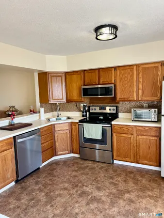 $185,000 | 505 Harwinton Avenue, Unit 20, Torrington, CT 06790