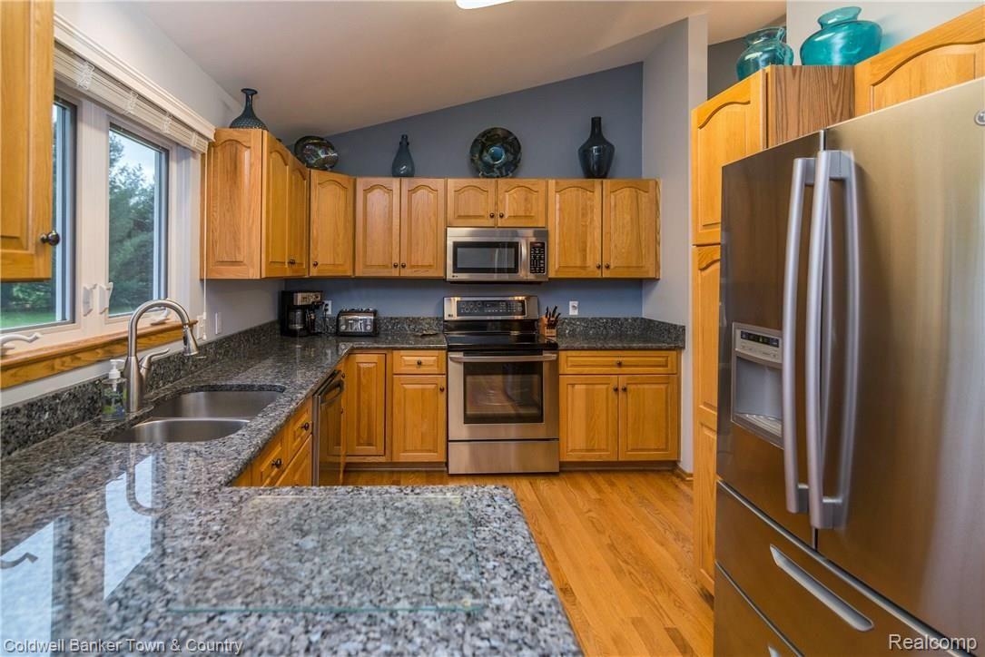 10095 White Road Linden, MI 48451 - Photo 17 of 64 AUG_6024.jpg